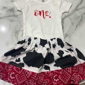 Baby girl first birthday outfit